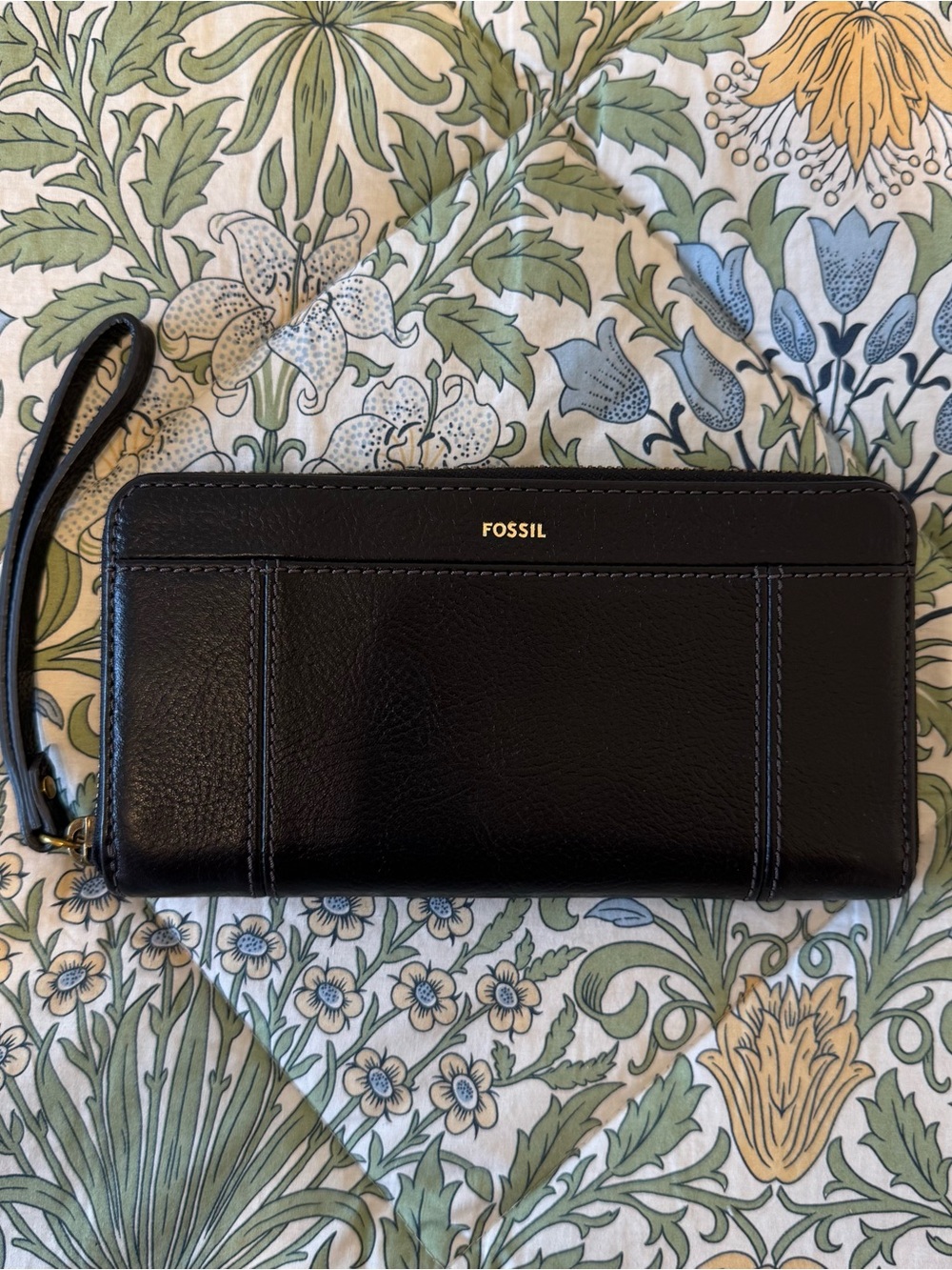 Fossil Jori RFID Zip Clutch Wallet